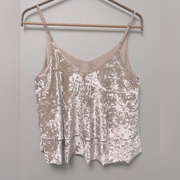Madison & Berkeley sz M Velvet Champagne Layered Tank Top - Picture 4 of 6